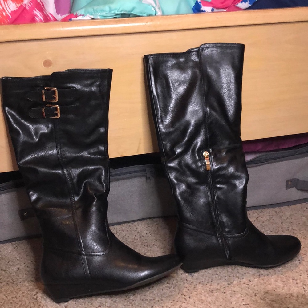 Black boots